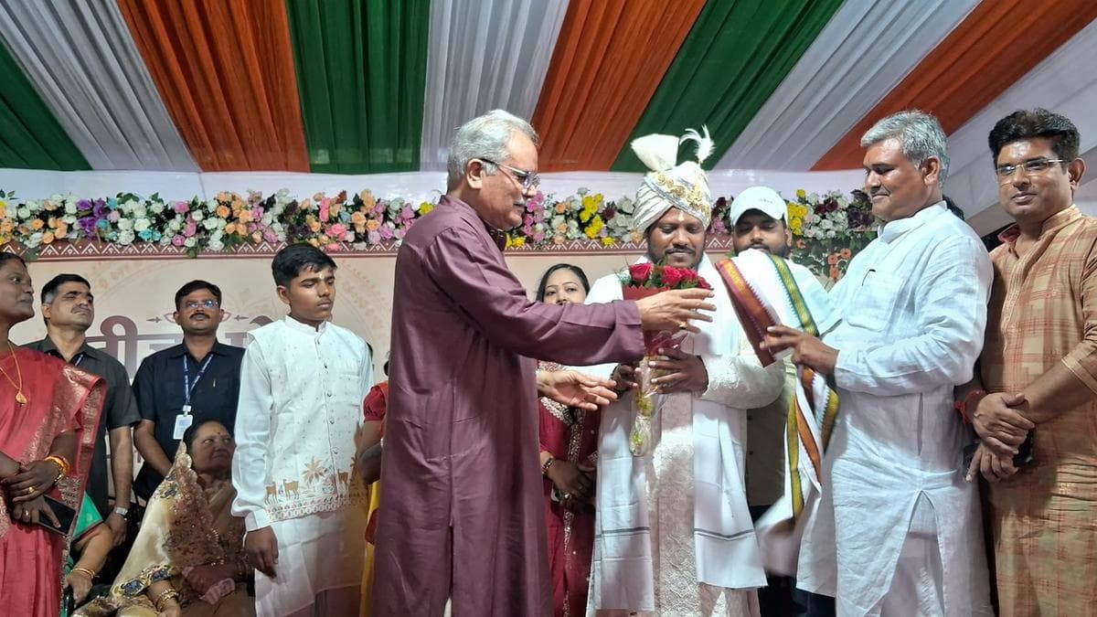 Chhattisgarh BJP Minister's brother Guru Dhaldas Saheb joins Congress